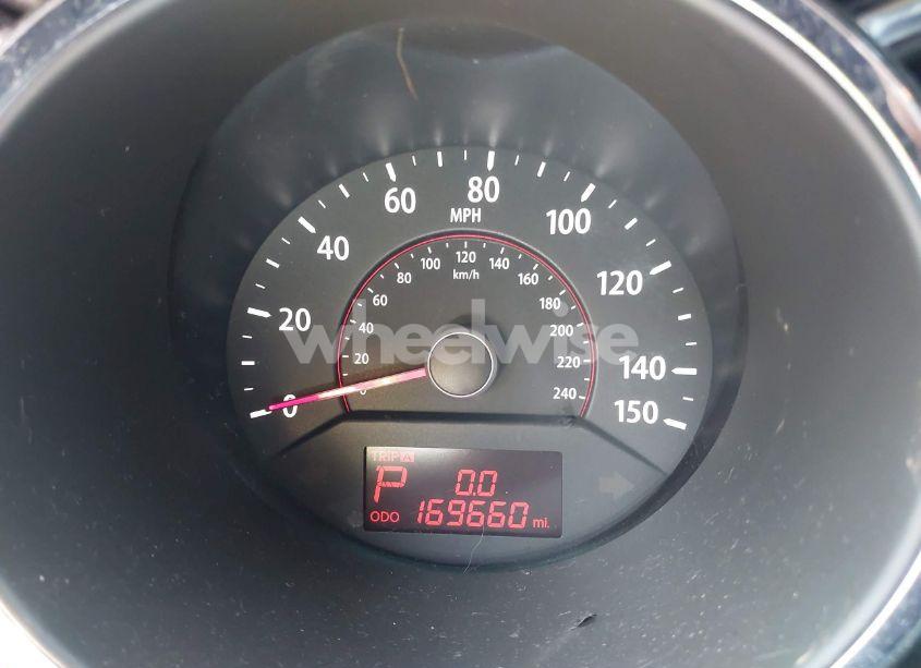 Photo 7 of 2011 Kia Sorento EX V6 (VIN 5XYKU4A21BG034062)