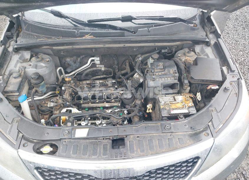 Photo 10 of 2011 Kia Sorento EX V6 (VIN 5XYKU4A21BG086324)