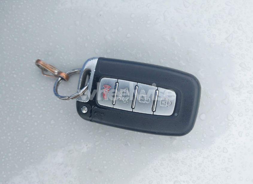 Photo 11 of 2011 Kia Sorento EX V6 (VIN 5XYKU4A21BG086324)