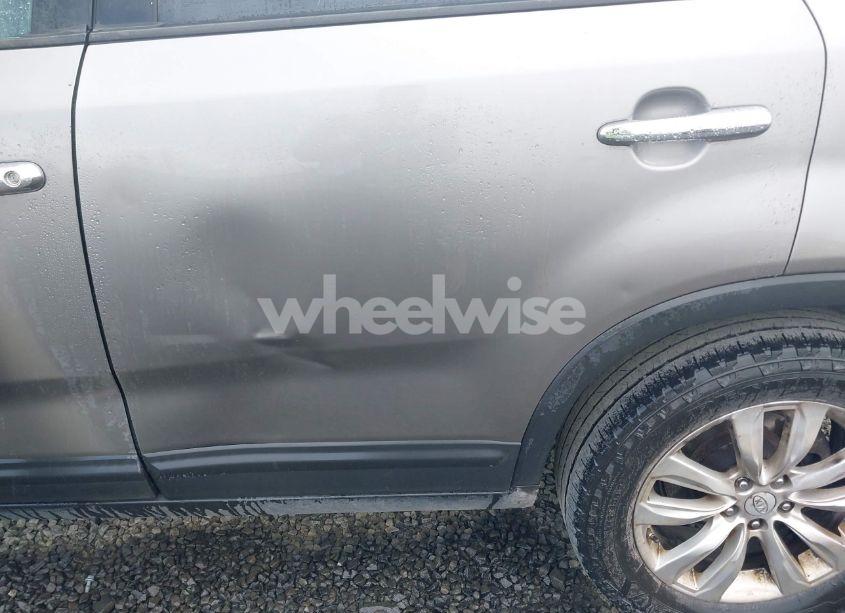 Photo 15 of 2011 Kia Sorento EX V6 (VIN 5XYKU4A21BG086324)