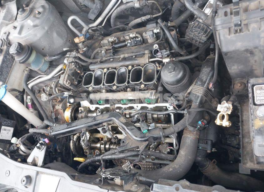 Photo 6 of 2011 Kia Sorento EX V6 (VIN 5XYKU4A21BG086324)