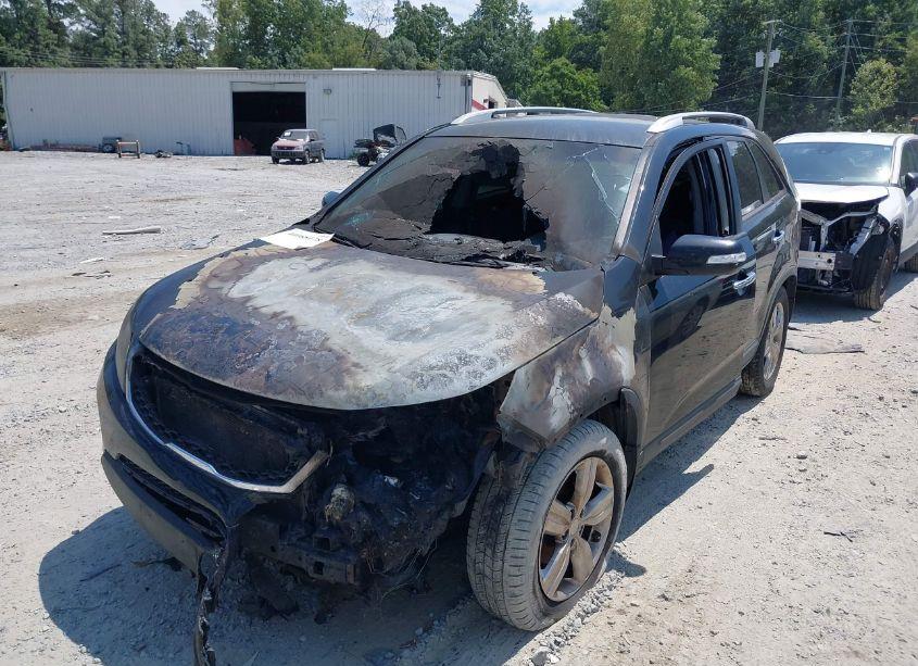 Photo 2 of 2012 Kia Sorento EX V6 (VIN 5XYKU4A21CG196341)