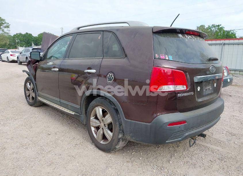 Photo 3 of 2012 Kia Sorento EX V6 (VIN 5XYKU4A21CG248227)