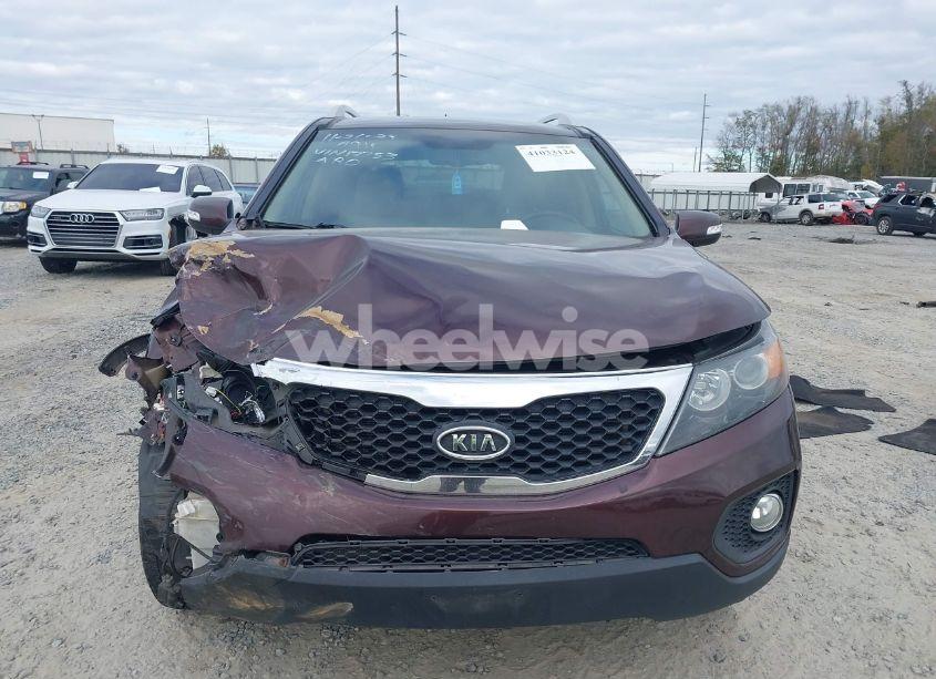 Photo 12 of 2013 Kia Sorento EX V6 (VIN 5XYKU4A21DG312753)