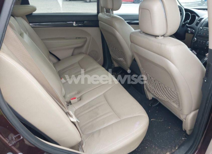Photo 8 of 2013 Kia Sorento EX V6 (VIN 5XYKU4A21DG312753)