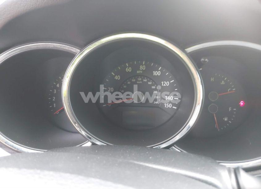 Photo 7 of 2011 Kia Sorento EX V6 (VIN 5XYKU4A22BG024592)