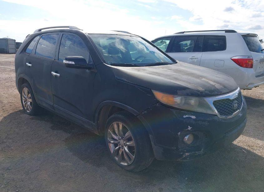 2011 Kia Sorento EX V6 (VIN 5XYKU4A22BG038329) main photo