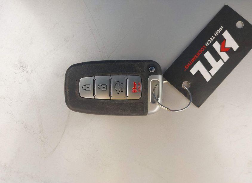 Photo 11 of 2011 Kia Sorento EX V6 (VIN 5XYKU4A22BG038329)