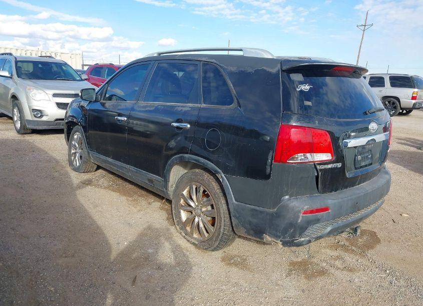 Photo 3 of 2011 Kia Sorento EX V6 (VIN 5XYKU4A22BG038329)