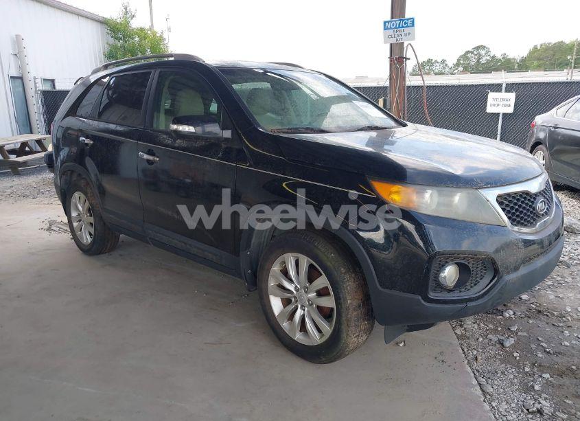 2011 Kia Sorento EX V6 (VIN 5XYKU4A22BG040727) main photo