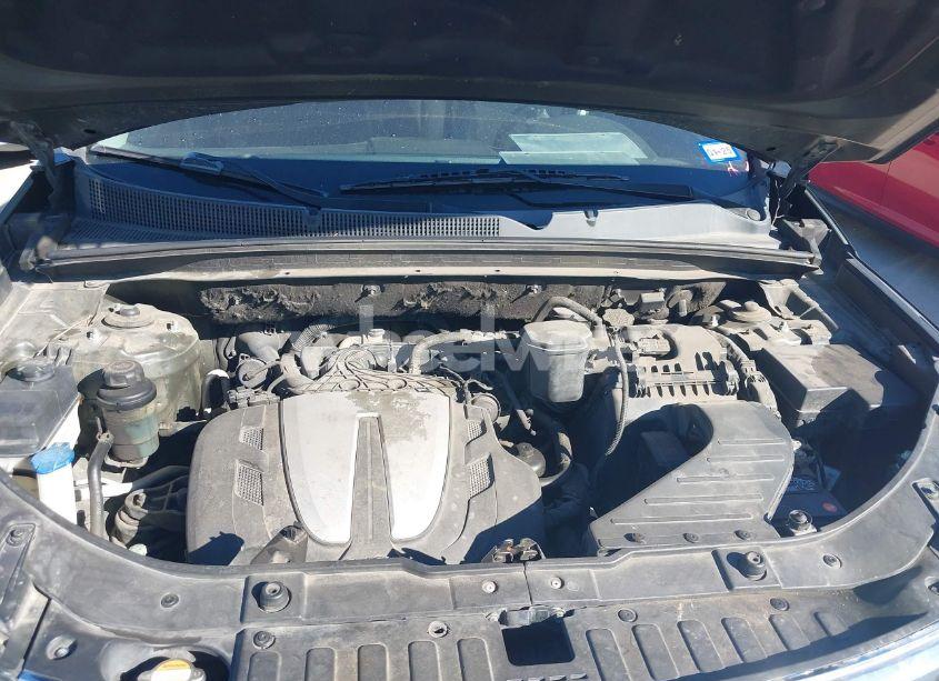 Photo 10 of 2011 Kia Sorento EX V6 (VIN 5XYKU4A22BG095372)