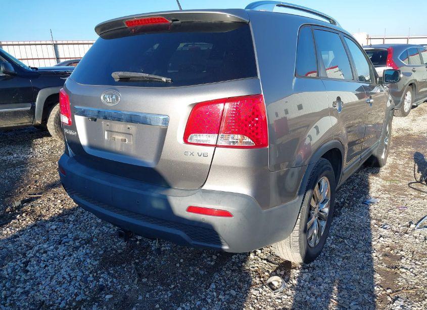 Photo 4 of 2011 Kia Sorento EX V6 (VIN 5XYKU4A23BG151335)