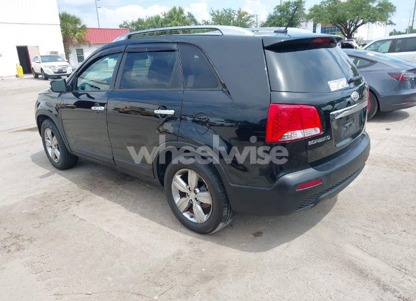 Photo 3 of 2012 Kia Sorento EX V6 (VIN 5XYKU4A23CG230182)