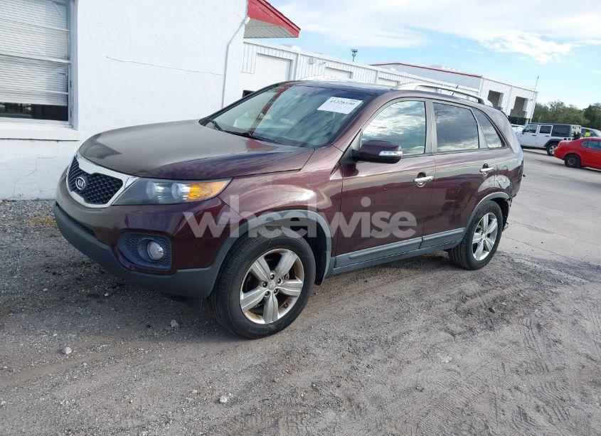 Photo 2 of 2012 Kia Sorento EX (VIN 5XYKU4A23CG244972)