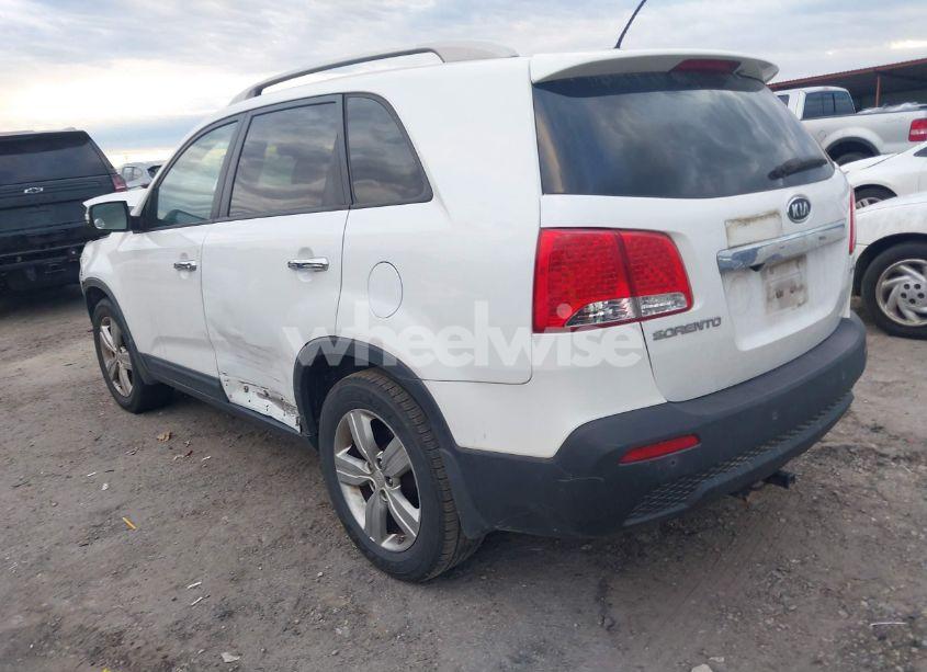 Photo 3 of 2012 Kia Sorento EX V6 (VIN 5XYKU4A23CG303020)
