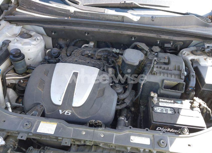 Photo 10 of 2011 Kia Sorento EX V6 (VIN 5XYKU4A24BG046075)