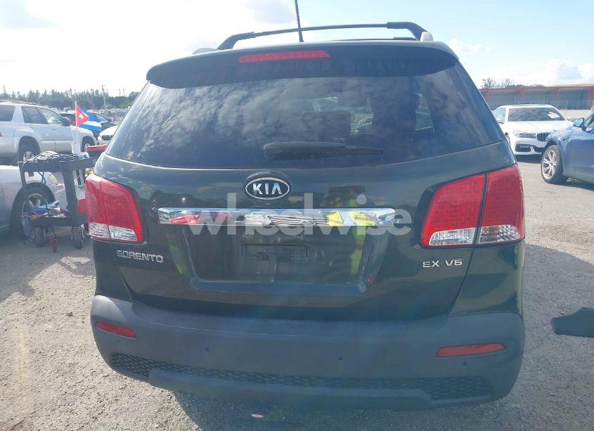 Photo 16 of 2013 Kia Sorento EX V6 (VIN 5XYKU4A24DG328932)