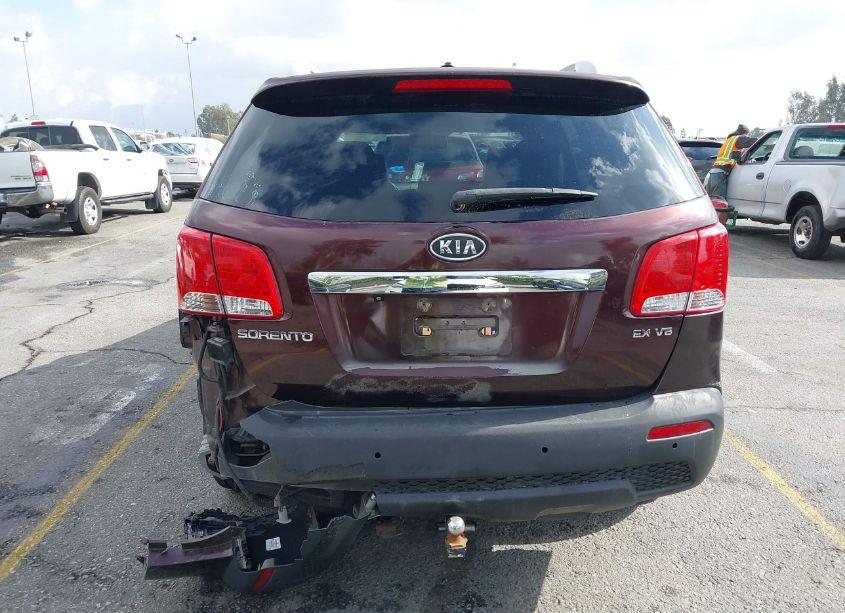 Photo 16 of 2011 Kia Sorento EX V6 (VIN 5XYKU4A25BG034923)
