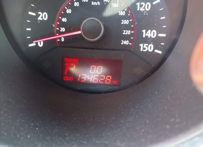 Photo 6 of 2011 Kia Sorento EX V6 (VIN 5XYKU4A25BG052872)