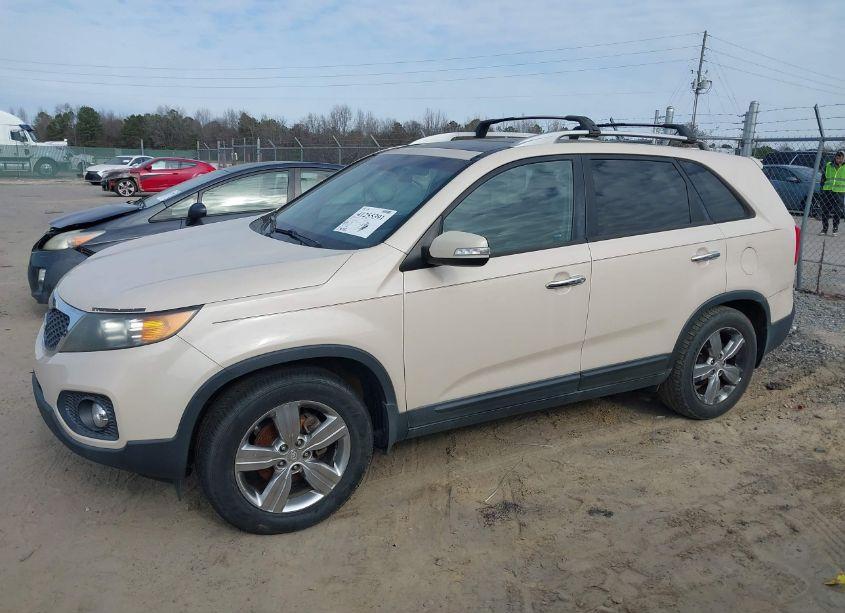 Photo 13 of 2012 Kia Sorento EX V6 (VIN 5XYKU4A25CG198898)