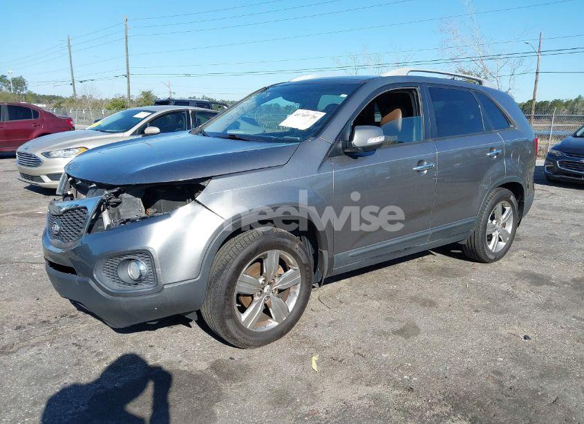 Photo 2 of 2012 Kia Sorento EX V6 (VIN 5XYKU4A25CG203291)