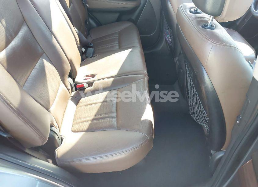 Photo 8 of 2012 Kia Sorento EX V6 (VIN 5XYKU4A25CG203291)