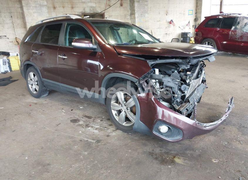 2012 Kia Sorento EX V6 (VIN 5XYKU4A25CG304508) main photo