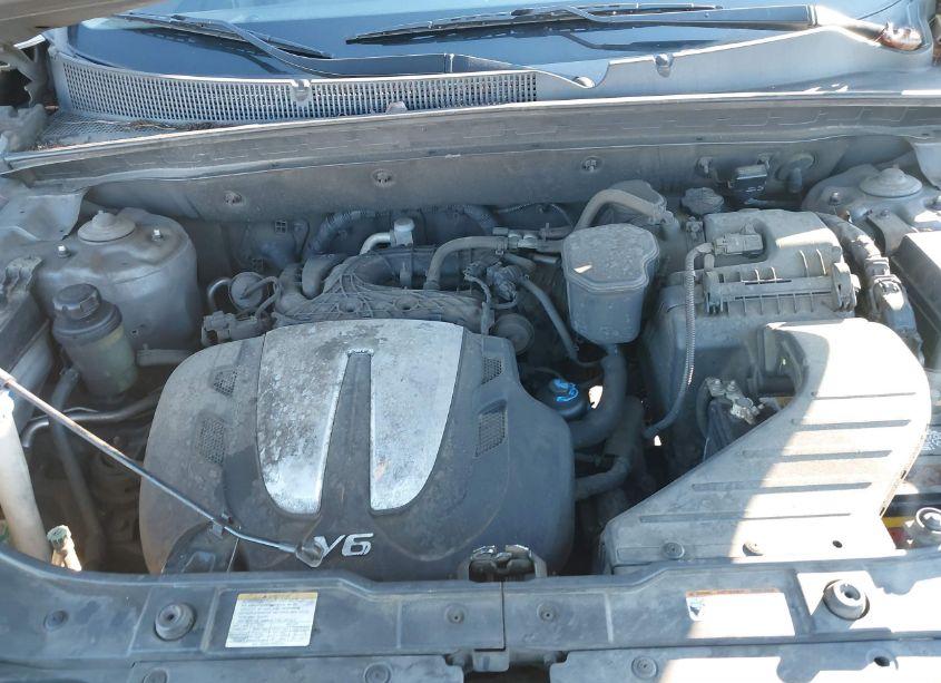 Photo 10 of 2011 Kia Sorento EX V6 (VIN 5XYKU4A27BG022644)