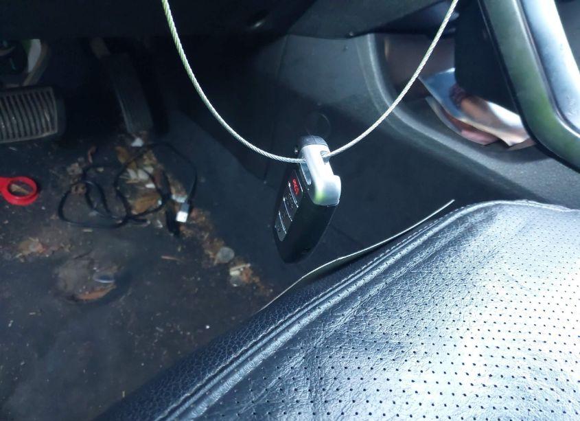 Photo 11 of 2011 Kia Sorento EX V6 (VIN 5XYKU4A27BG022644)