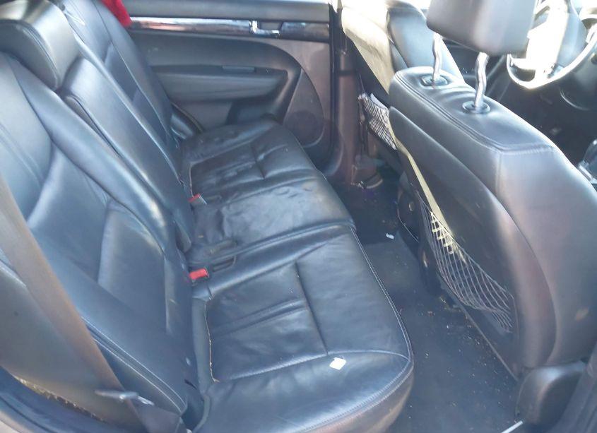 Photo 8 of 2011 Kia Sorento EX V6 (VIN 5XYKU4A27BG022644)