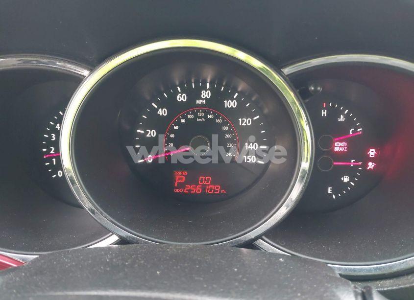 Photo 7 of 2011 Kia Sorento EX V6 (VIN 5XYKU4A27BG028783)