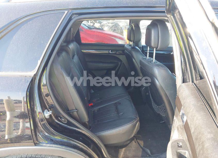 Photo 8 of 2013 Kia Sorento EX V6 (VIN 5XYKU4A27DG326480)