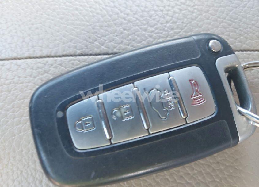 Photo 11 of 2013 Kia Sorento EX V6 (VIN 5XYKU4A27DG359317)