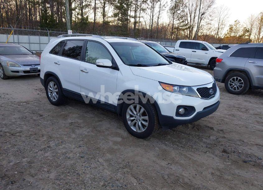 2011 Kia Sorento EX V6 (VIN 5XYKU4A28BG034303) main photo