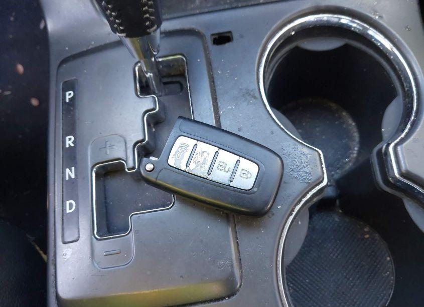 Photo 11 of 2011 Kia Sorento EX V6 (VIN 5XYKU4A28BG114314)