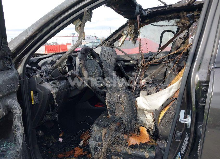 Photo 5 of 2012 Kia Sorento EX V6 (VIN 5XYKU4A28CG228167)