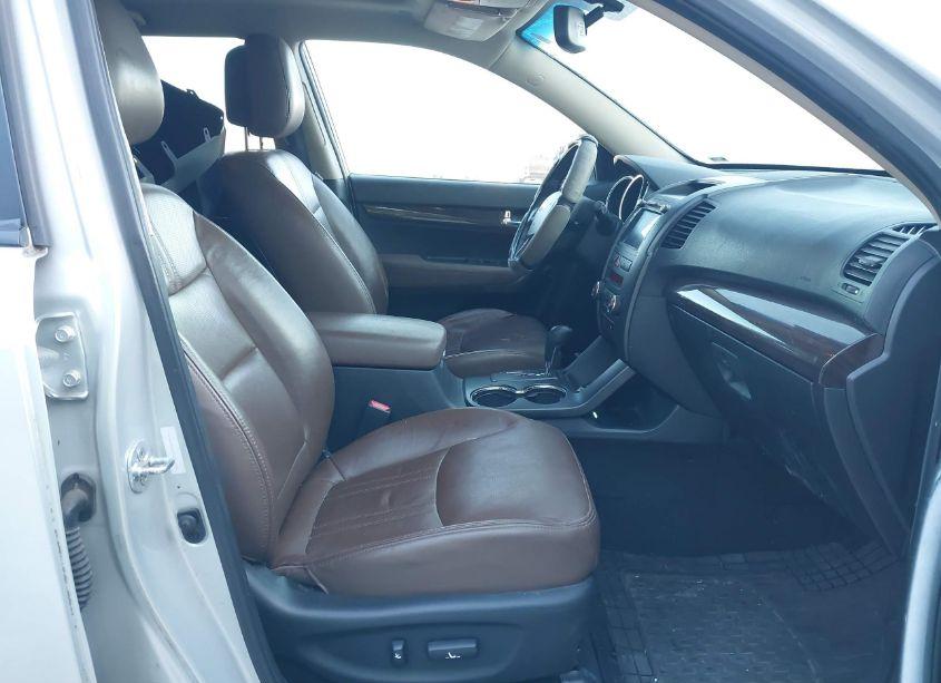 Photo 5 of 2012 Kia Sorento EX V6 (VIN 5XYKU4A28CG291656)