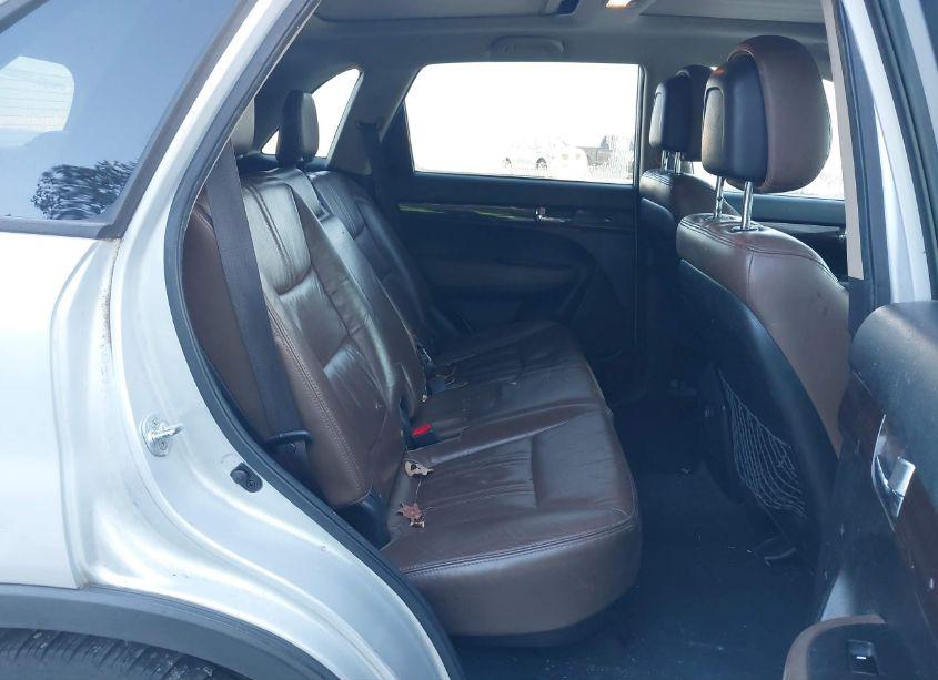 Photo 8 of 2012 Kia Sorento EX V6 (VIN 5XYKU4A28CG291656)