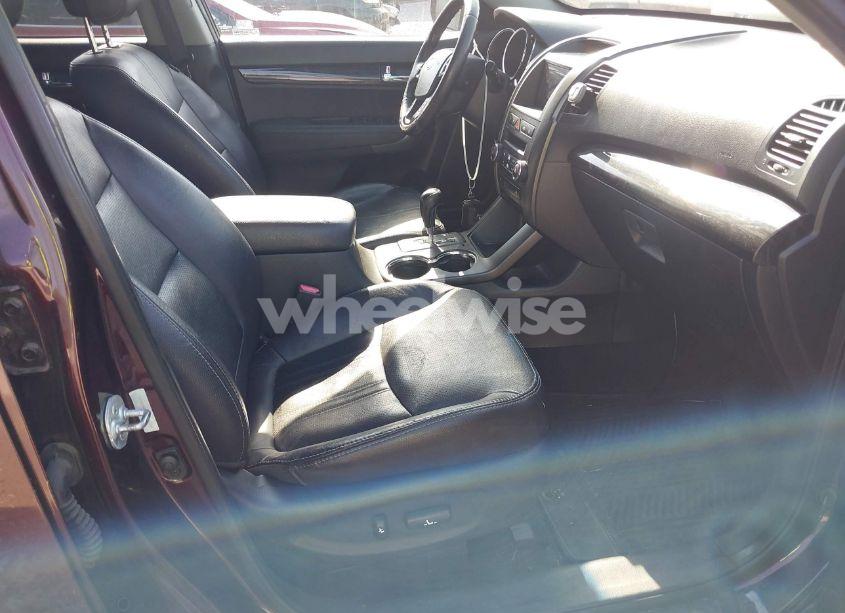 Photo 5 of 2013 Kia Sorento EX V6 (VIN 5XYKU4A28DG396358)