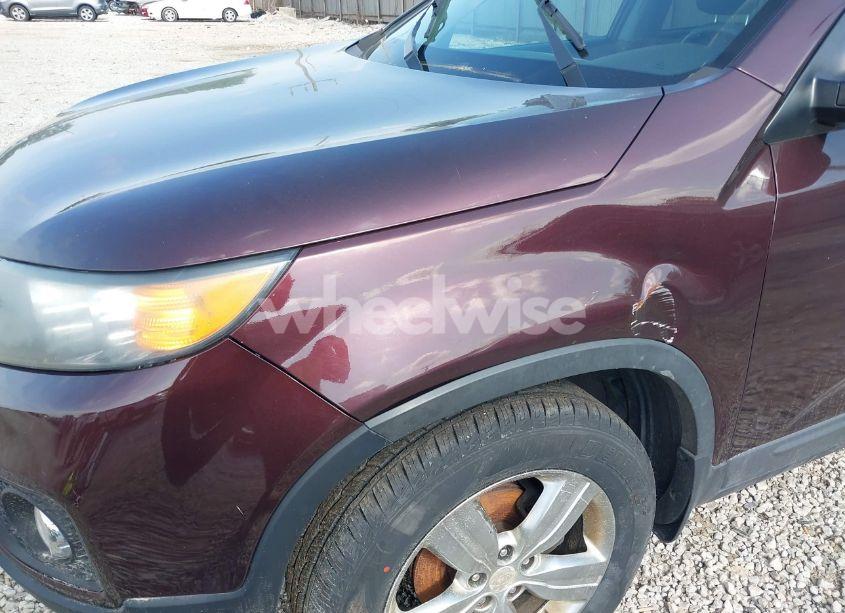 Photo 6 of 2013 Kia Sorento EX V6 (VIN 5XYKU4A28DG396358)