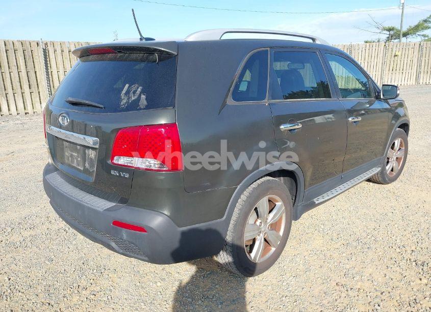 Photo 4 of 2012 Kia Sorento EX V6 (VIN 5XYKU4A29CG200474)