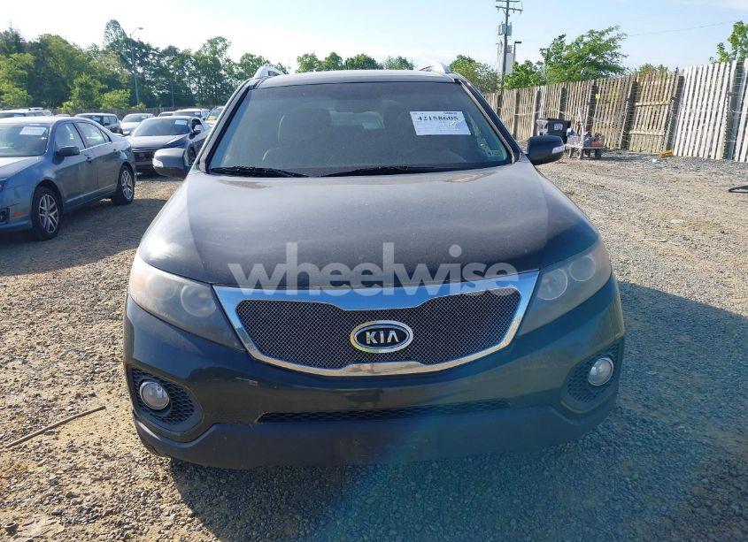 Photo 6 of 2012 Kia Sorento EX V6 (VIN 5XYKU4A29CG200474)