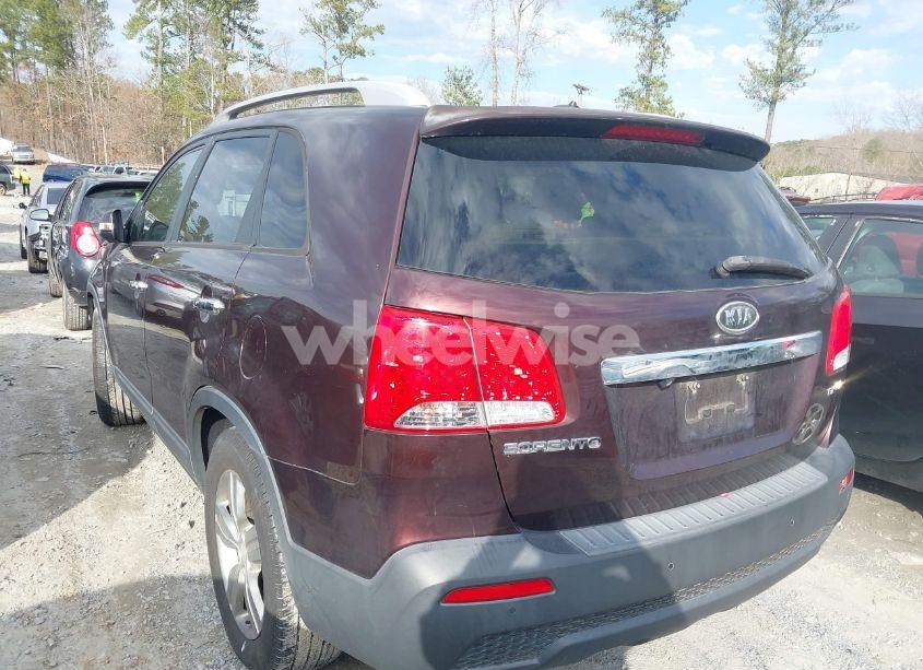 Photo 3 of 2013 Kia Sorento EX V6 (VIN 5XYKU4A29DG325878)