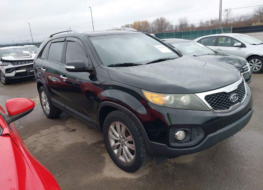 2011 Kia Sorento EX V6 (VIN 5XYKU4A2XBG043150) main photo