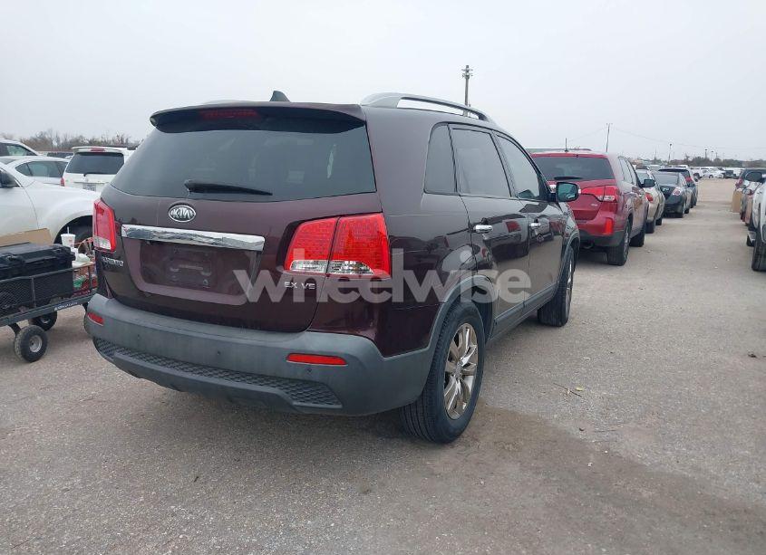 Photo 4 of 2011 Kia Sorento EX V6 (VIN 5XYKU4A2XBG069750)