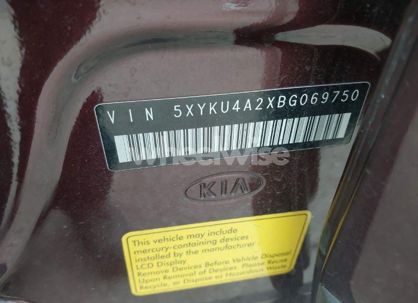 Photo 9 of 2011 Kia Sorento EX V6 (VIN 5XYKU4A2XBG069750)