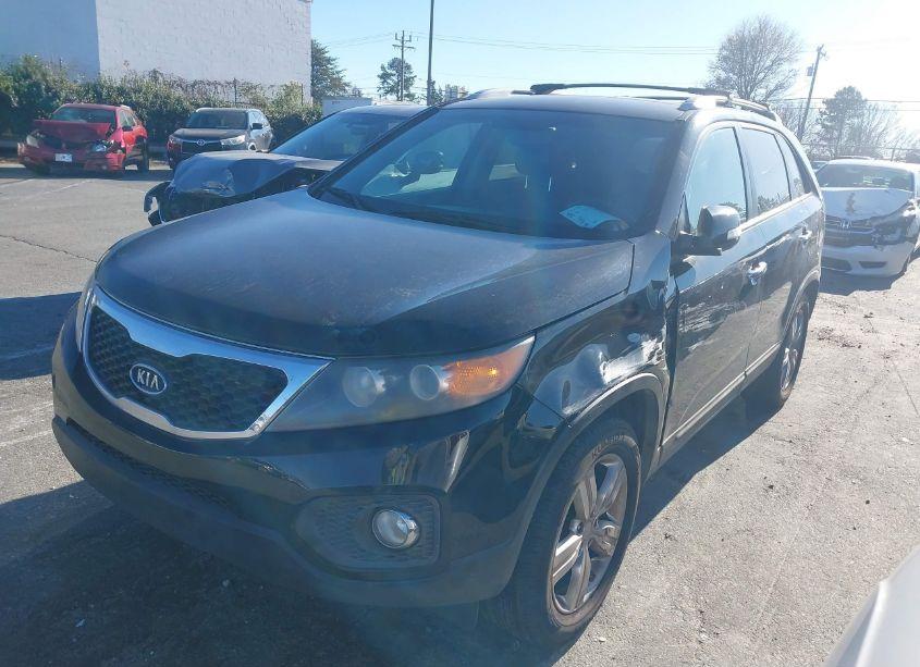 Photo 2 of 2012 Kia Sorento EX (VIN 5XYKU4A63CG243338)