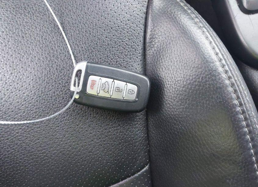 Photo 11 of 2013 Kia Sorento EX (VIN 5XYKU4A63DG346177)