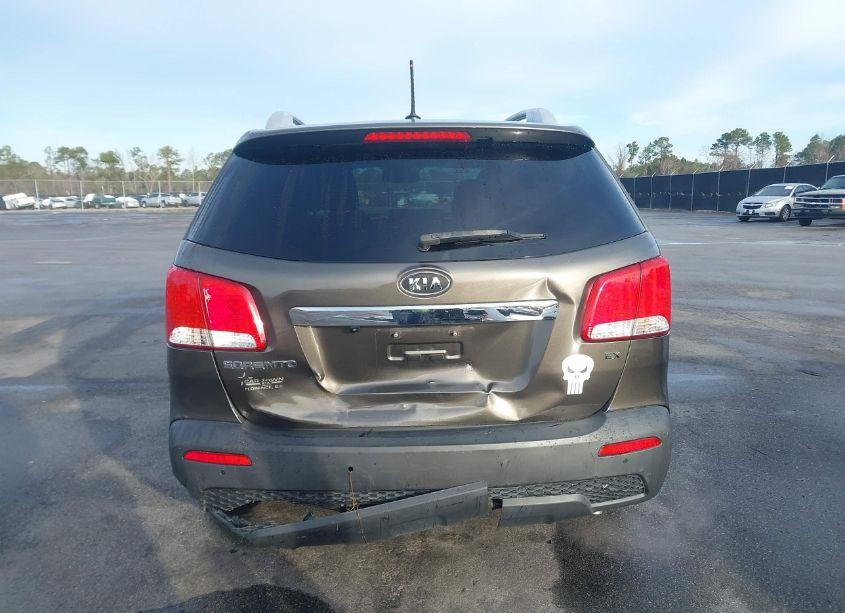 Photo 16 of 2013 Kia Sorento EX (VIN 5XYKU4A63DG346177)