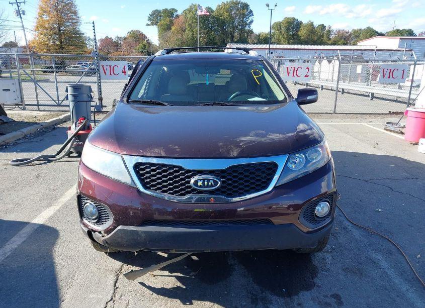 Photo 12 of 2013 Kia Sorento EX (VIN 5XYKU4A66DG337585)